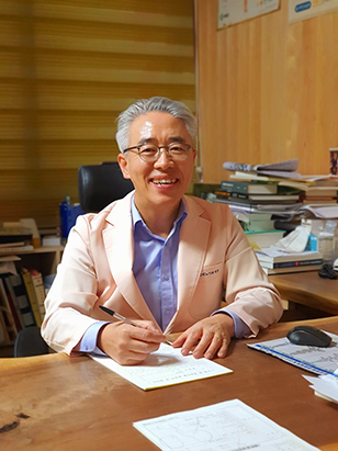 비뇨기과전문의 이영준 원장